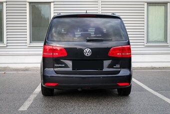 Volkswagen Touran 1.6 TDI  DSG - 8