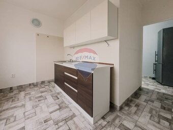 Na predaj: 2-izbový byt, 50 m², Rimavská Sobota – Sídlisko R - 8