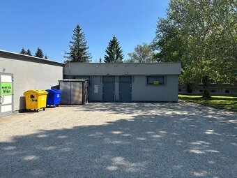 NA PRENÁJOM obchodný priestor na prízemí Nová Dubnica 100 m2 - 8