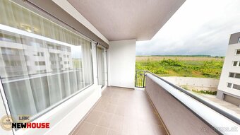 Na prenájom dizajnový 2 izbový byt s parkovacím miestom, veľ - 8