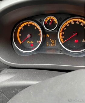 Opel Corsa 1,3 - 8
