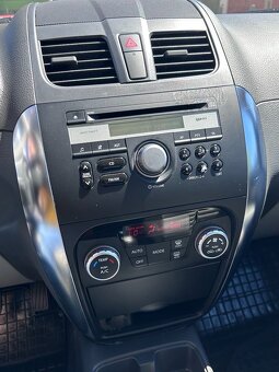 Predám SUZUKI SX4 1.6 VVT - 8