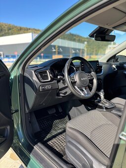KIA Ceed SW 1.5 T-GDi - 8