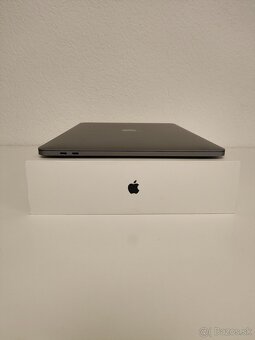 MacBook Pro 15 2017 | i7 • 16GB • 1TB SSD - 8