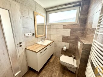 REZERVOVANÝ/ 4 - IZB. NOVOSTAVBA , POZEMOK 732m2, DOJČ - 8
