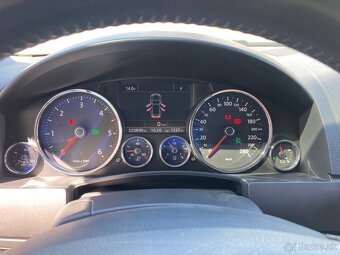 Volkswagen touareg 176kW rok 2008 - 8