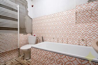 Exkluzívne na predaj rodinný dom s pozemkom o rozlohe 750m2 - 8