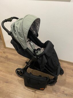PETITE&MARS Kočík športový Royal3 Black Iron Green 2025 - 8