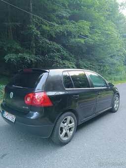 Predám Volkswagen golf 5 1.6 fsi - 8