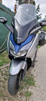 Honda Forza 125 - 8