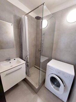 Moderný 1 izbový byt s balkónom do PRENÁJMU - KOMÁRNO - 8