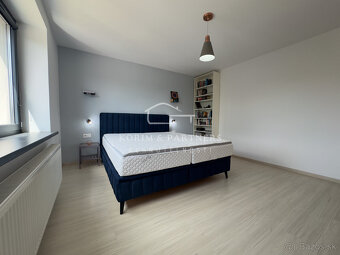 REZERVOVANÉ - Originálny rodinný dom na Leteckom poli,  Komá - 8