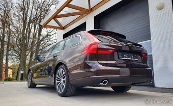 Volvo V90 T4 2.0L Momentum Pro A/T - 8