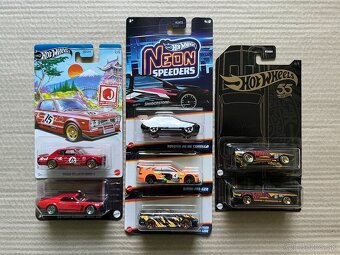 Hot Wheels - 8