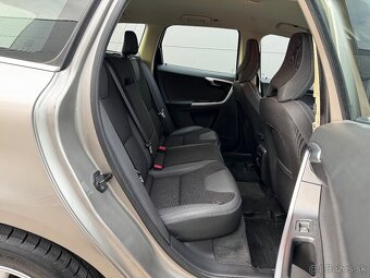 XC60 2011 D3 AWD 120kw + VÝMENA - 8