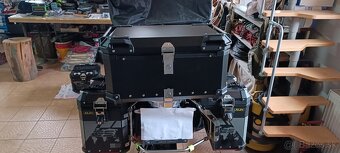 Predám hlinikový top case 65l na BMW KTM Honda a ine - 8