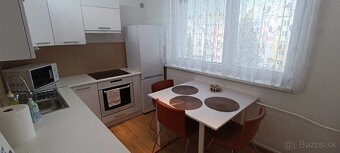 Predám chladničku s mrazničkou - 8