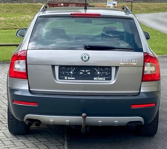 Škoda Octavia SCOUT 2.0 TDI CR DSG 4X4 103KW COMBI 160000KM - 8