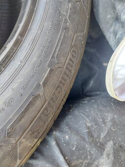 4x Zimní Continental Van 225/55 R17 109/107T 6,5mm - 8