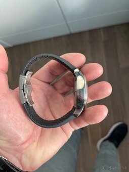 PORSCHE DESIGN TIMEPIECES P’6000 - 8