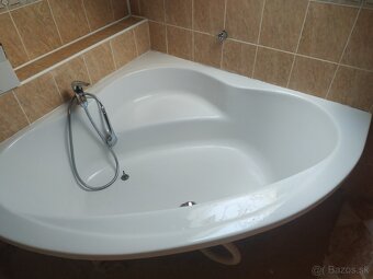 Akrylátová rohová vaňa - 8