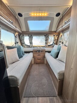 ✨ LUXUSNÍ NOVÝ ANGLICKÝ KARAVAN SWIFT SPRITE MAJOR 4 EB – M - 8