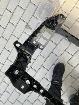 chladicova stena audi q7 4m 15- - 8