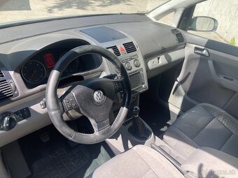 Vw Touran 2.0 TDi 103 kW M6 - 8