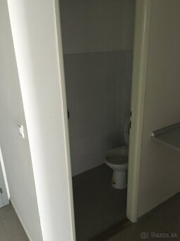 Nebytový priestor na Dončovej ulici - 8