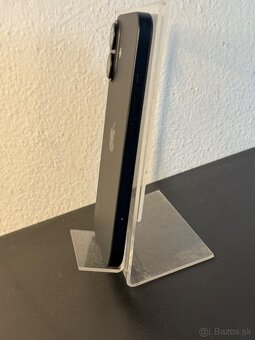 Predám Apple iPhone 16 128GB Black Máme známky opotrebovania - 8