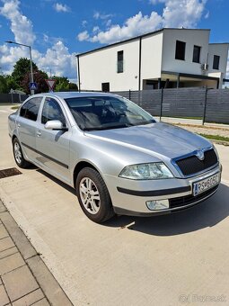 Škoda octavia 1.6 LPG - 8