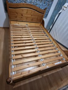 drevena posteľ - 140 x 200 cm - 8