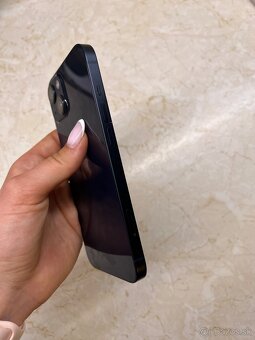 iPhone 13 128GB - 8