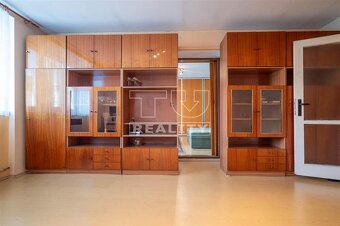 RODINNÝ DOM v obľúbenej obci Mojš s 1000m2 pozemkom - 8