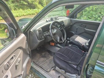 L200 - 8