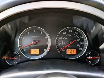 Infiniti / 314 koní, automat, V8 / - 8