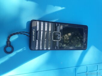 Sony Ericsson k770i - 8