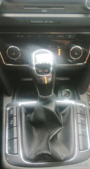 Škoda superb combi 2.0 TDI CR 125kw 4x4 rok 2012 - 8