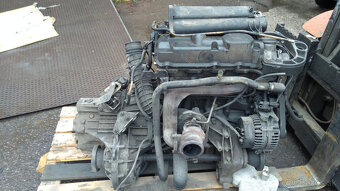 Mercedes 638 2,3 diesl. motor 105 kw aj s prevodovkov - 8