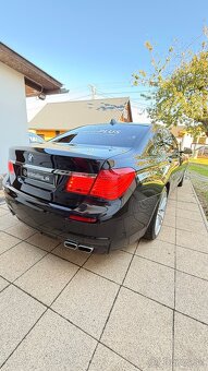 BMW 740d - 8