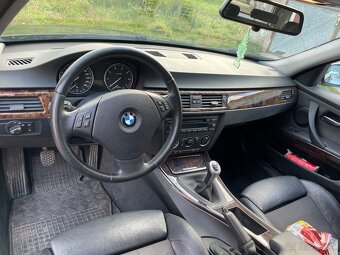 BMW E91 318i Top stav Nikdy nebúrané - 8
