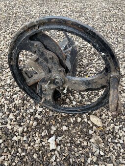 Predám funkčnú sečkovicu tovarenskej výroby - 8