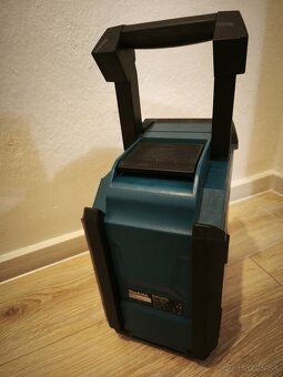 Radio makita - 8