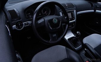 Škoda Octavia Combi RS 2.0 TDI - 8