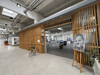 Prenájom showroomu 734m² v obchodnom centre NEW LIVING CENTE - 8