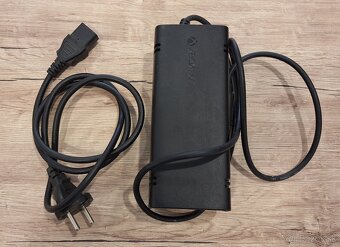 Xbox 360 E 500GB - 8