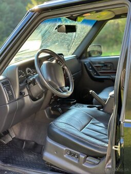 Predám Jeep Cherokee XJ LIMITED 4.0l benzín - 8