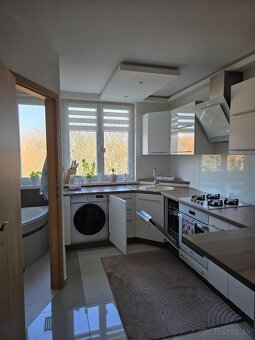 Prenájom 3 izbový byt sídlisko Tarča - 8