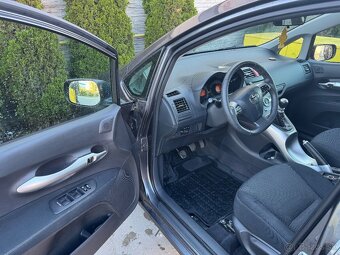 Toyota Auris 1,6 Valvematic - 8