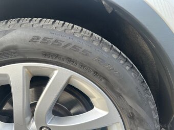 Land Rover Discovery 5 - 8